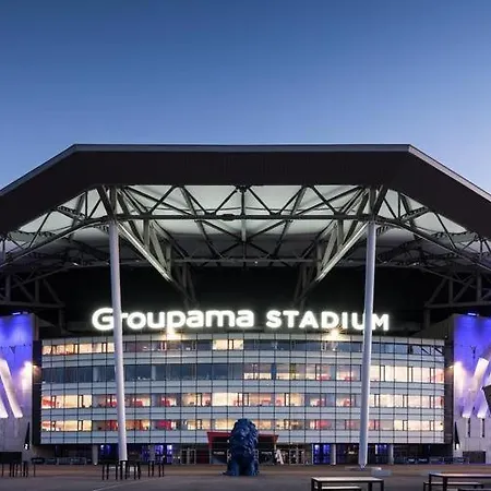 Aka Lyon Eurexpo Arena Stadium Otel