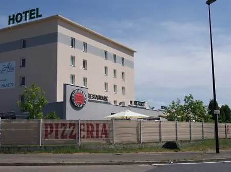 Otel Aka Lyon Eurexpo Arena Stadium